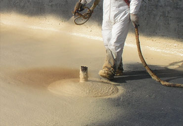 What are the benefits to spray foam roofing in Clarkesville?
